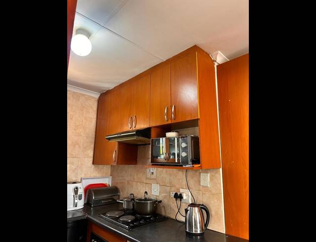 2 BEDROOM PROPERTY TO RENT IN PROTEA GLEN